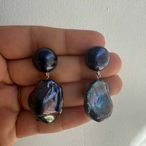 Sophie Buhai Black Essential Pearl Earrings 🖤